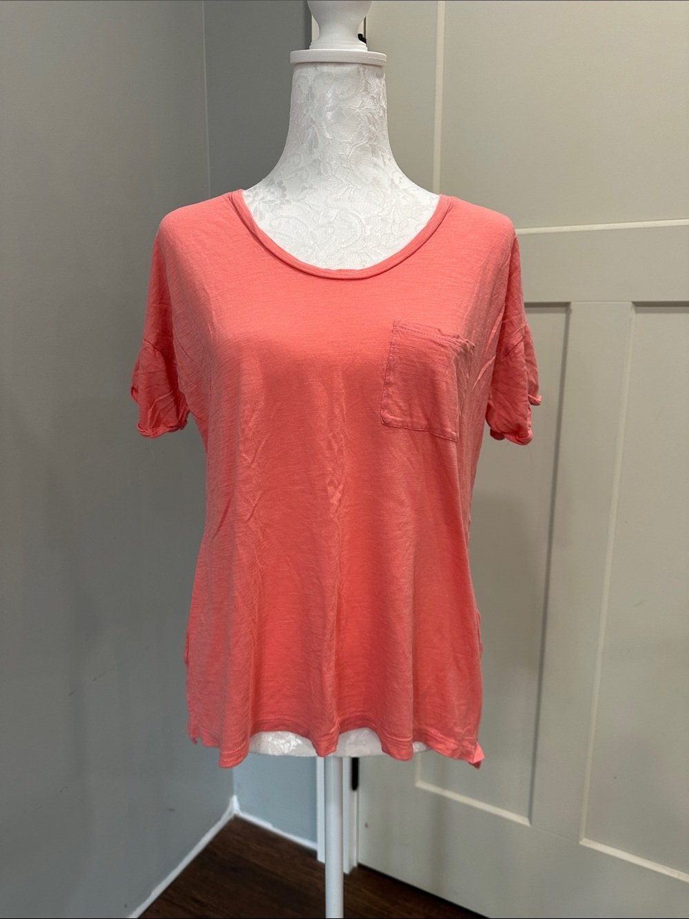 LOFT Coral Pocket Short-Sleeve Tee